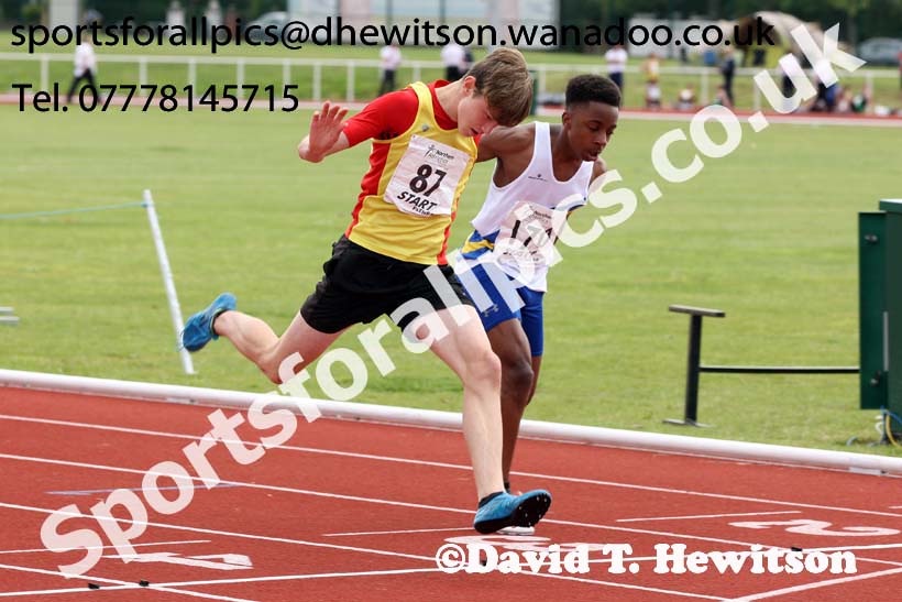Boys under-15s 200 metres, Northern Under-13s, U-15s and 17s Championships. Photo: David T. Hewitson/Sports for All Pics